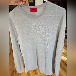 Hugo mens size Medium light knit long sleeve shirt